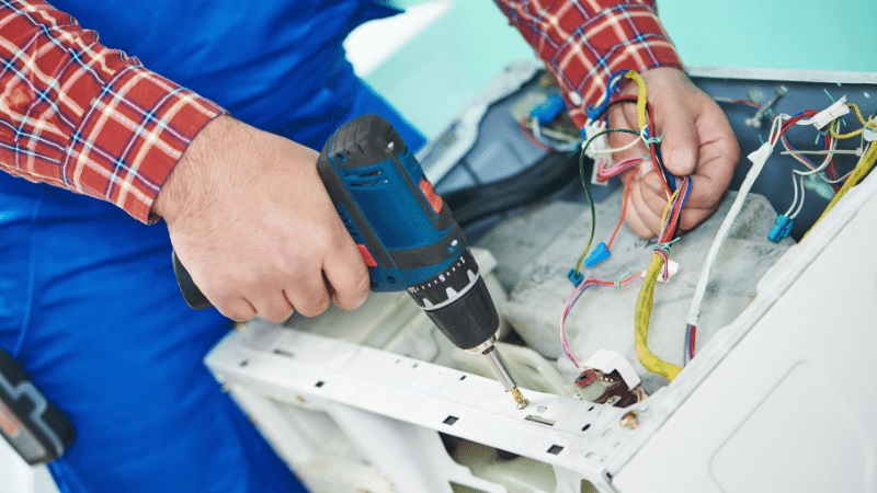 Kula Aeg Aeg çamaşır makinesi kart tamiri – Su almama arızası orijinal parça ile giderildi. - Teknik servis örneği